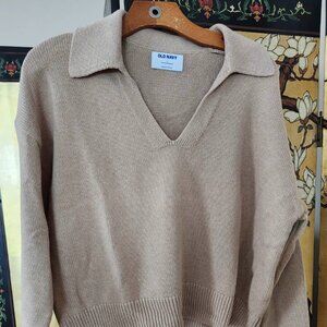 Old Navy Preppy Old Money Open Collar V-Neck Sweater Camel Color Size L